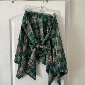 Hankerchief Hem Green Plaid Skirt